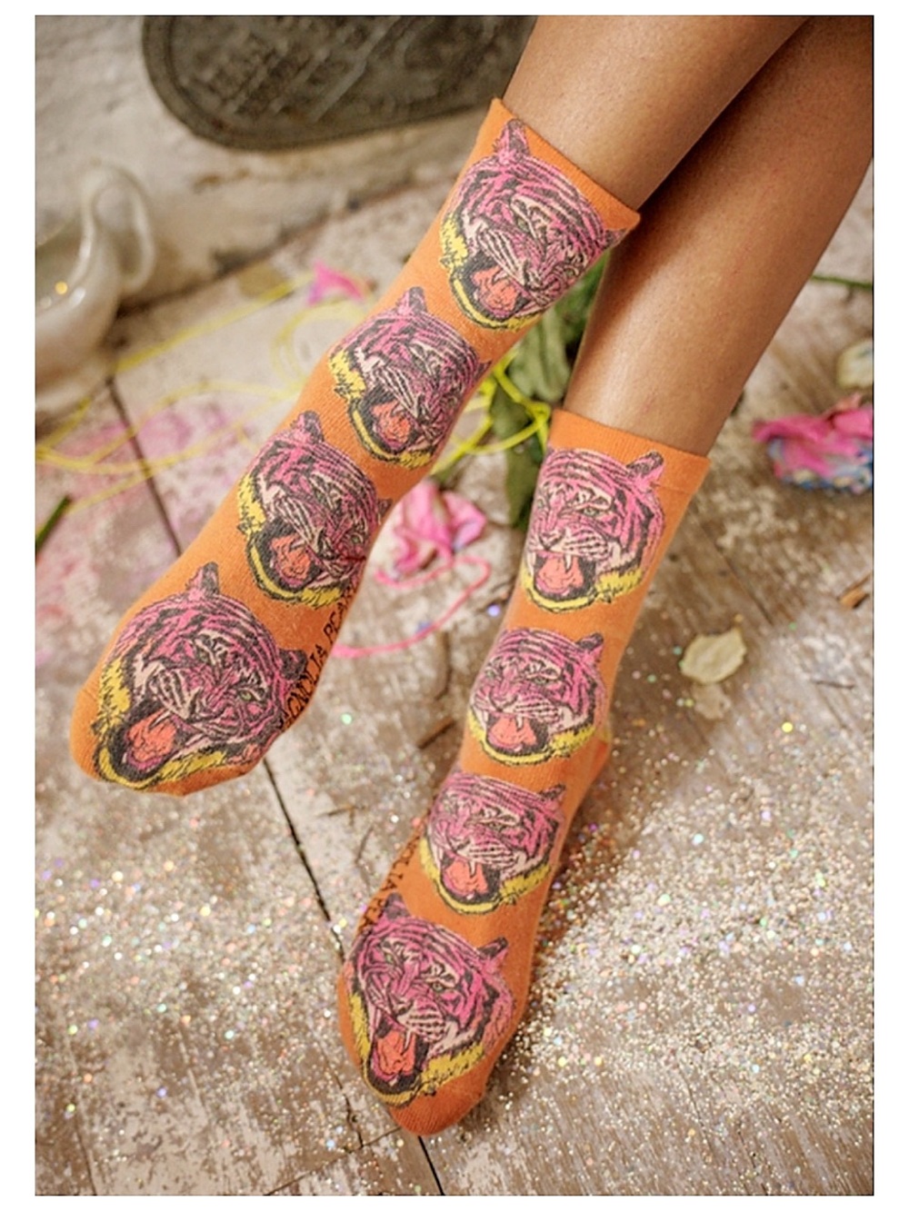 MAGNOLIA PEARL LIMITED Edition Tiger Lily Socks NWT